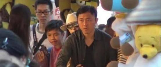 2025新澳门正版免费大全，澳门正版免费大全，探索未来的机遇与挑战